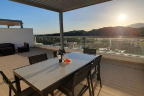 Avalon-Penthouse Marbella-2 bed 2 bathrooms, Benahavis